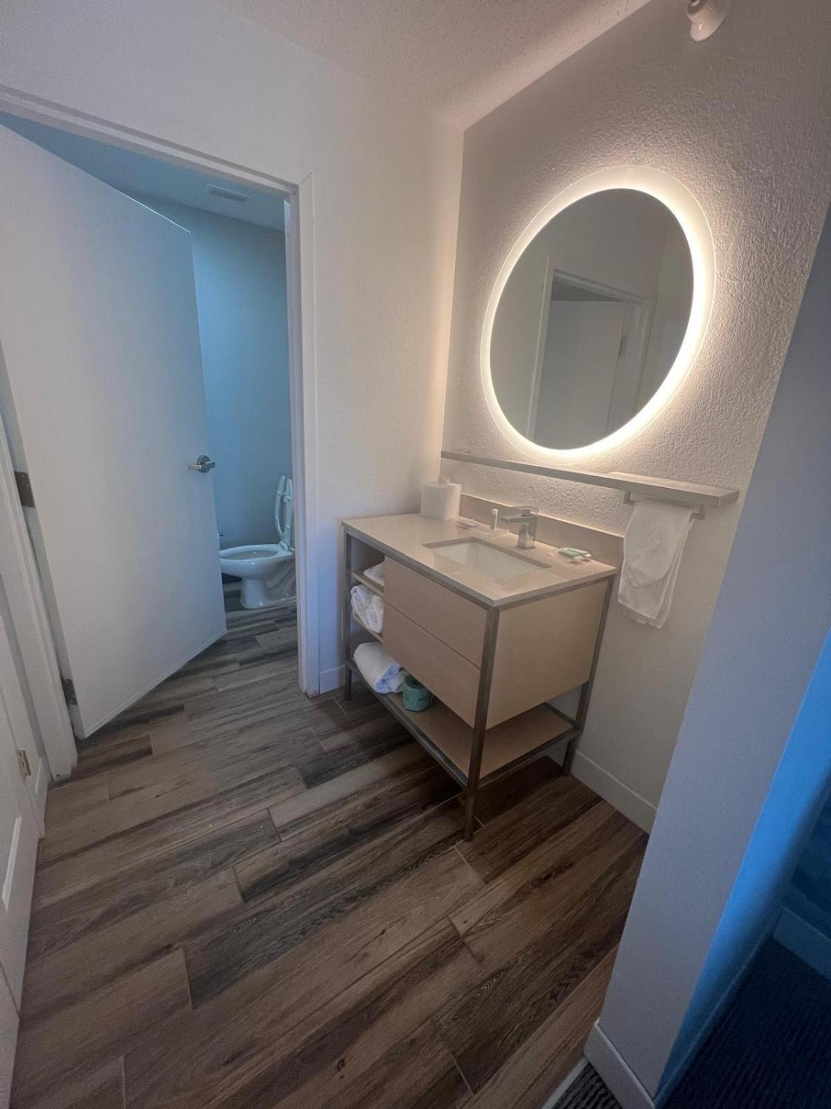 Towneplace Suites Detroit Уоррен Экстерьер фото