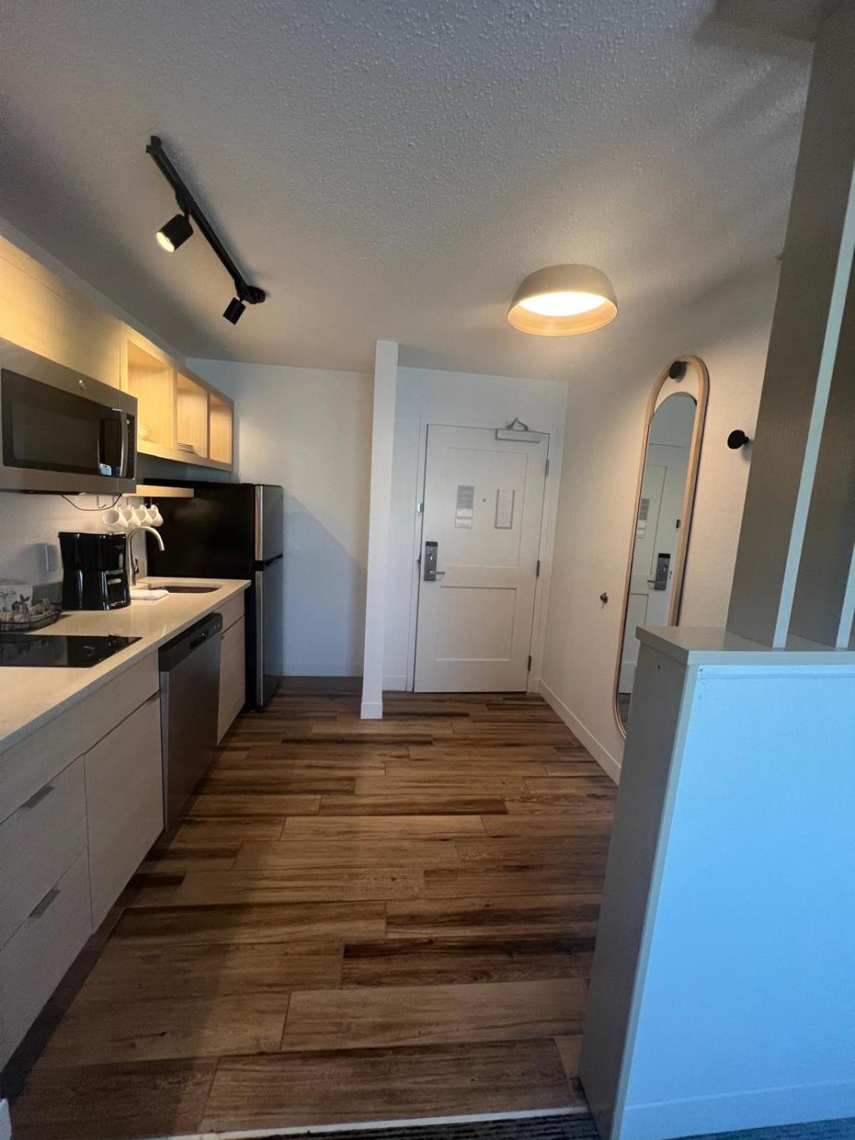Towneplace Suites Detroit Уоррен Экстерьер фото
