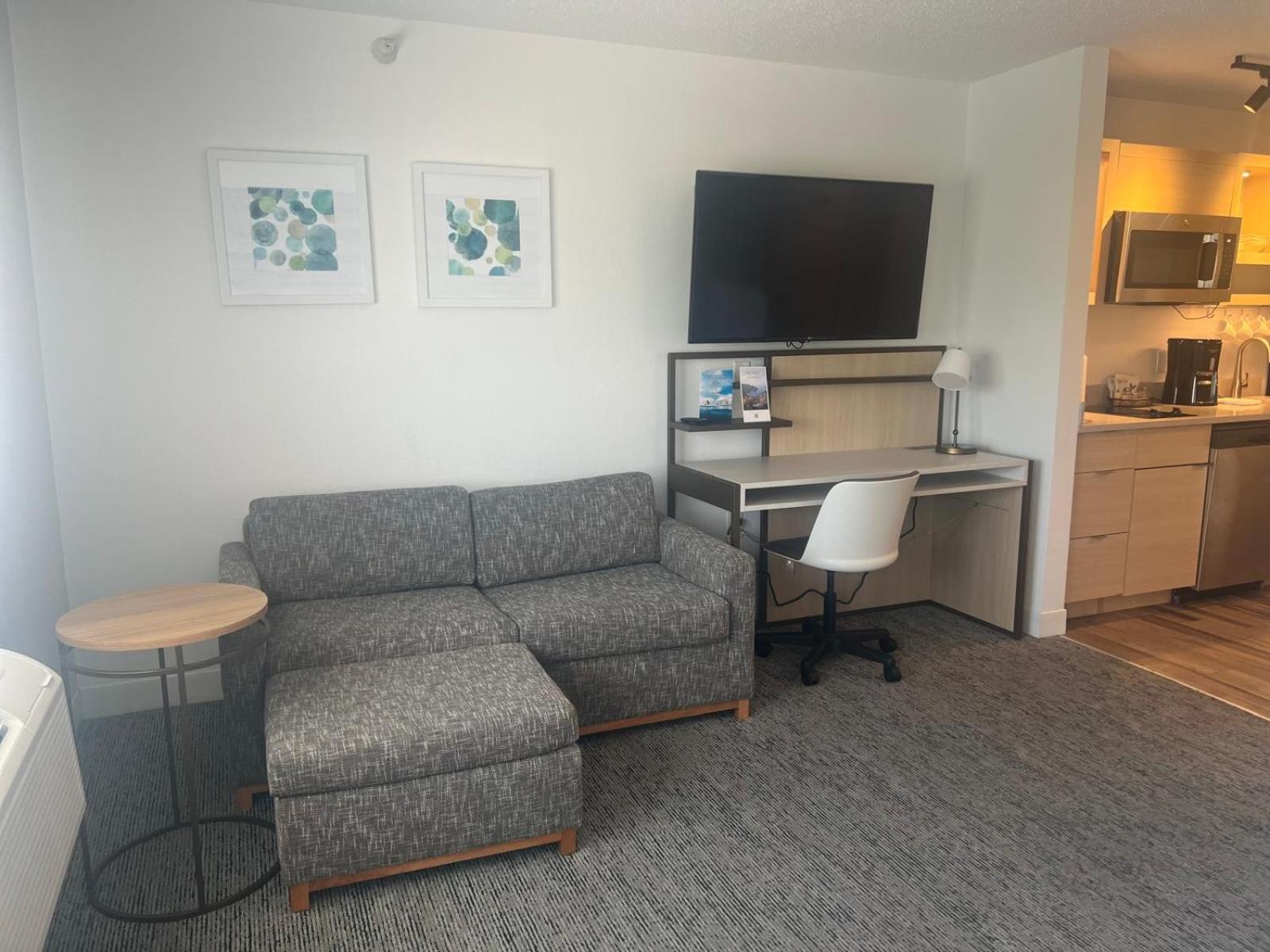 Towneplace Suites Detroit Уоррен Экстерьер фото